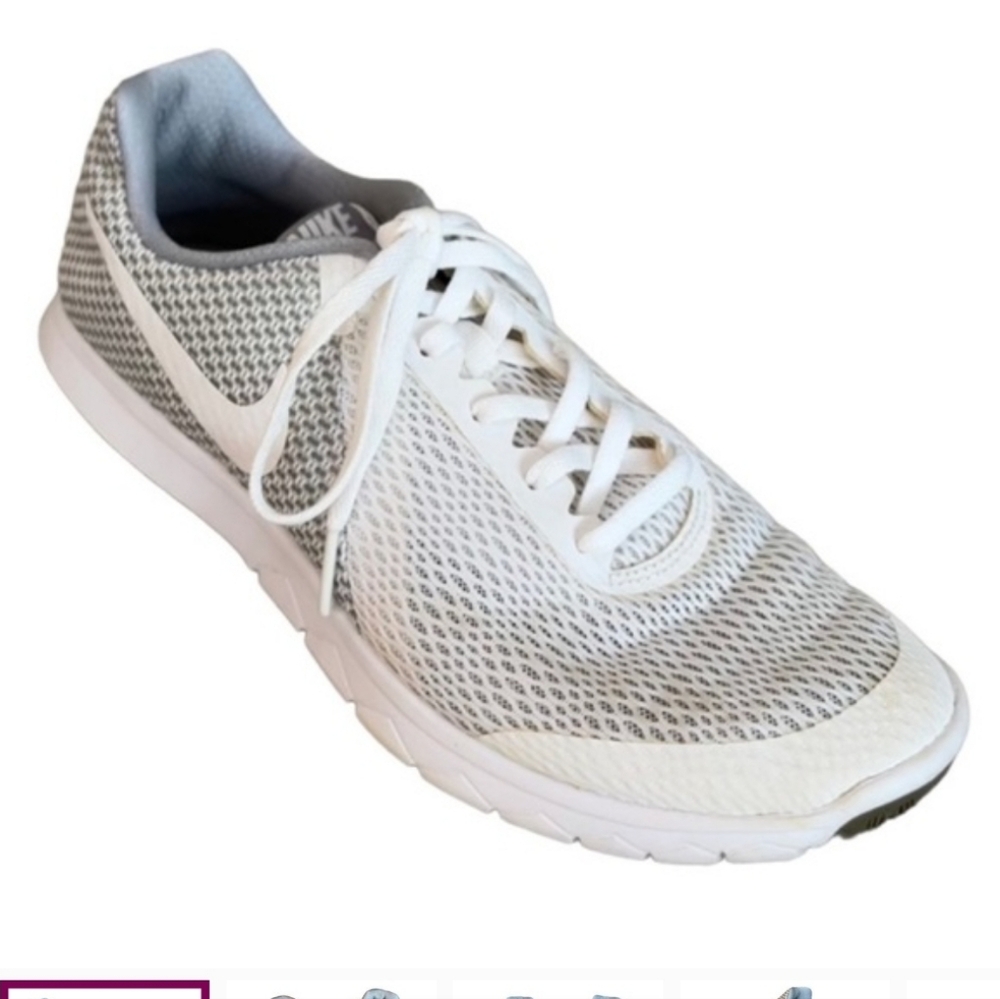 Nike Women's FLEX Experience Run Sneakers